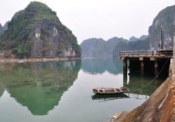 Explorer la baie d'Halong