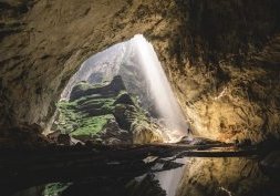 Découvrez Son Doong