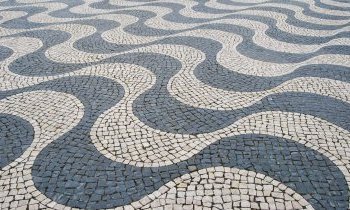 Entre les pavés portugais, une pièce d'un centime peut valoir plus de 50 000 €