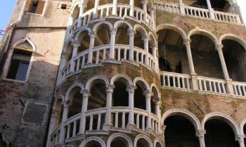 Venise : Palais Contarini del Bovolo