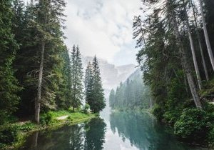 Le lac à pois de Colombie-Britannique