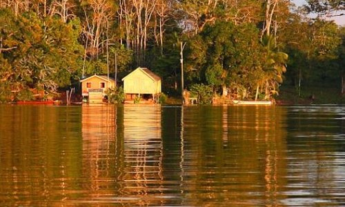 Pérou, la rivière bouillonnante d'Amazonie