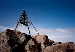Toubkal, sur la route de la montagne sacrée