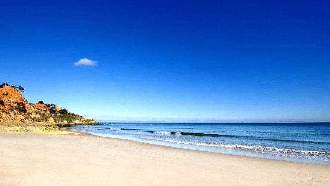 7 plages secrètes en Algarve à découvrir absolument